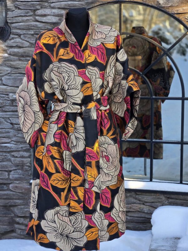 "valge roos " kimono/mantel d 22/9 (jacguard)