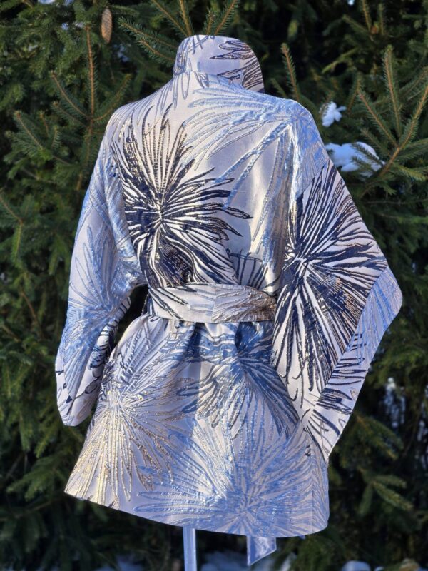 kimono d 14 "võililletutid" (pikem nurgaga käis)