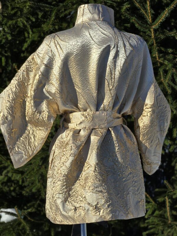 kimono d 14 "hõljuktaimed" kuldne/beež (pikem nurgaga käis)
