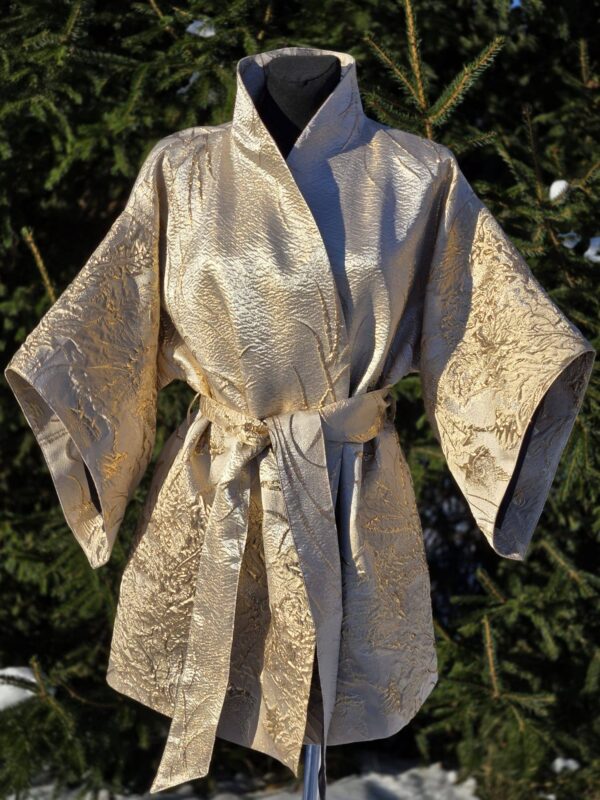 kimono d 14 "hõljuktaimed" kuldne/beež (pikem nurgaga käis)