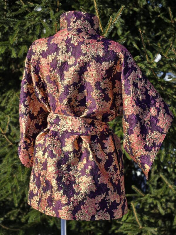 kimono d 14 "Õied sirelilillal (pikem nurgaga käis)